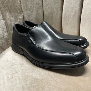 Elegant Rockport Black Slip-On Loafers for Men